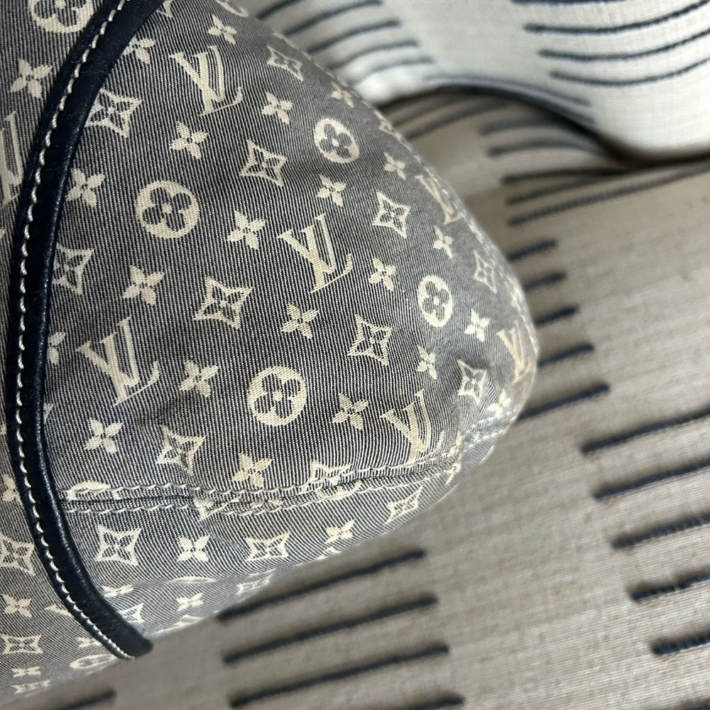 Louis Vuitton Navy Idylle Elegie Shoulder or Crossbody Bag - Picture 4 of 9